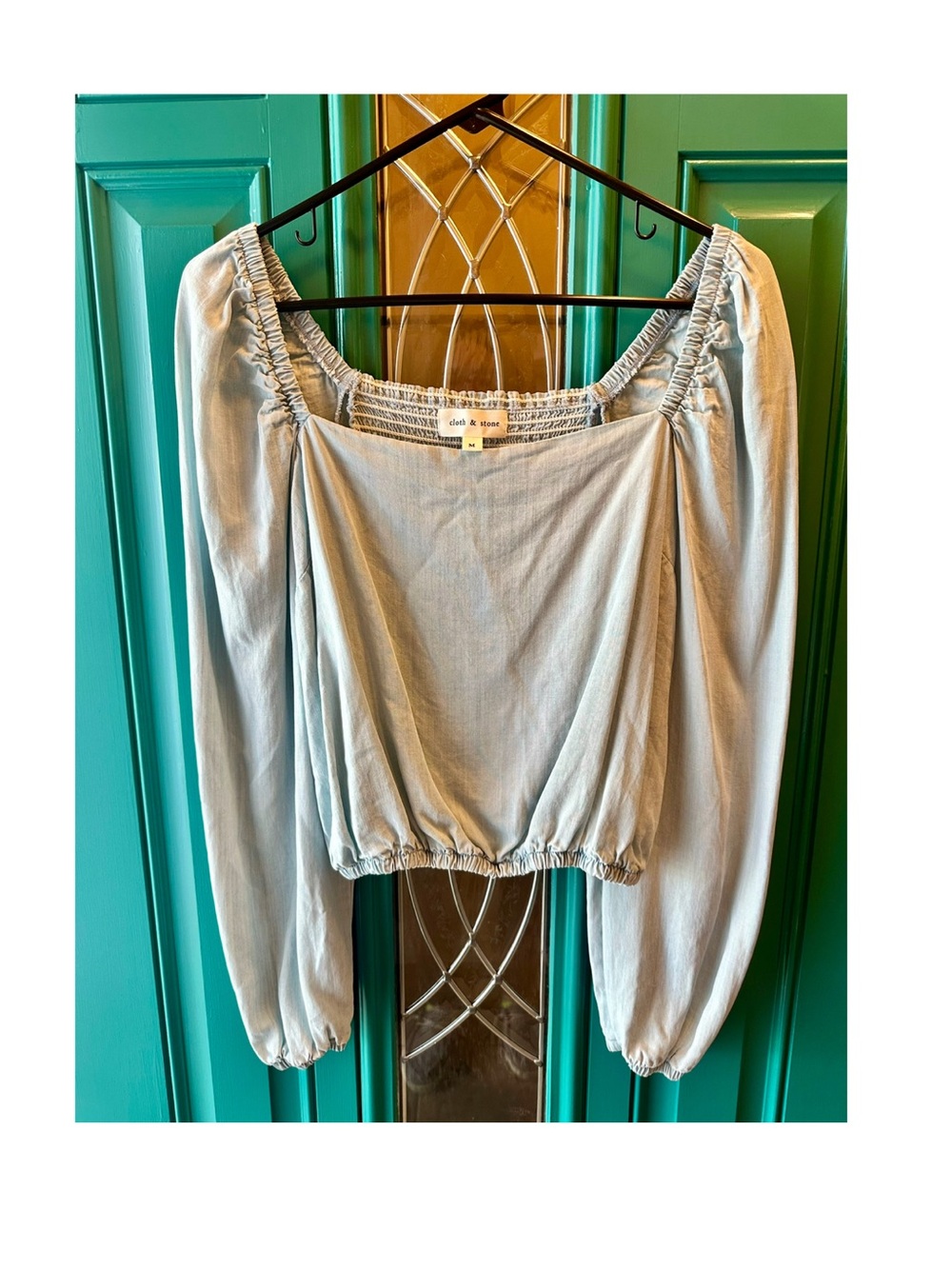Cloth & Stone Long Sleeve Smocked Crop Chambray Top